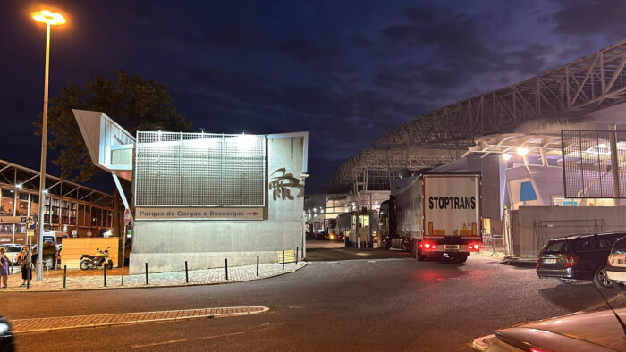 Pernoita de camião TIR (PCD)